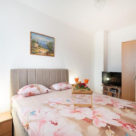 Apartments Milic - One Bedroom Apartment With Sea View And Terrace Gornji Karin Buitenkant foto